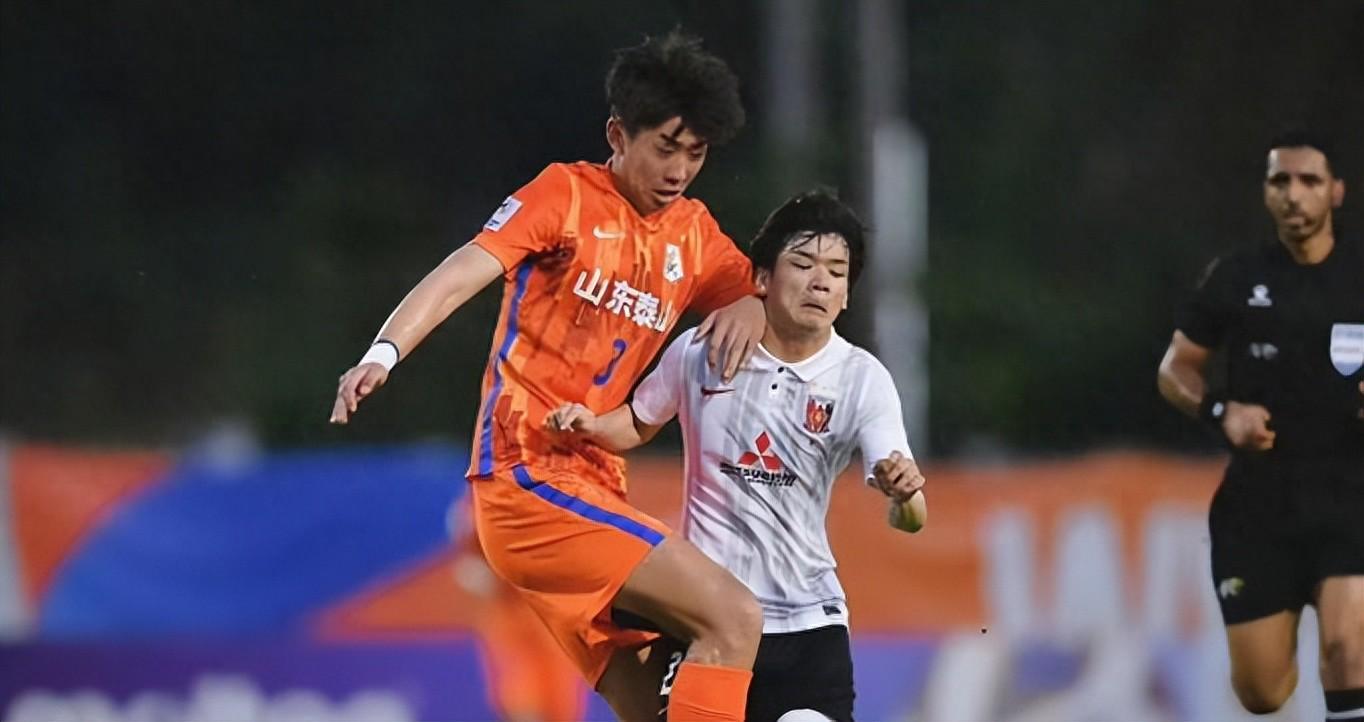 发现半岛体育-前鲁能亚冠主力官宣加盟南通支云，曾被寄予厚望，却没踢出来